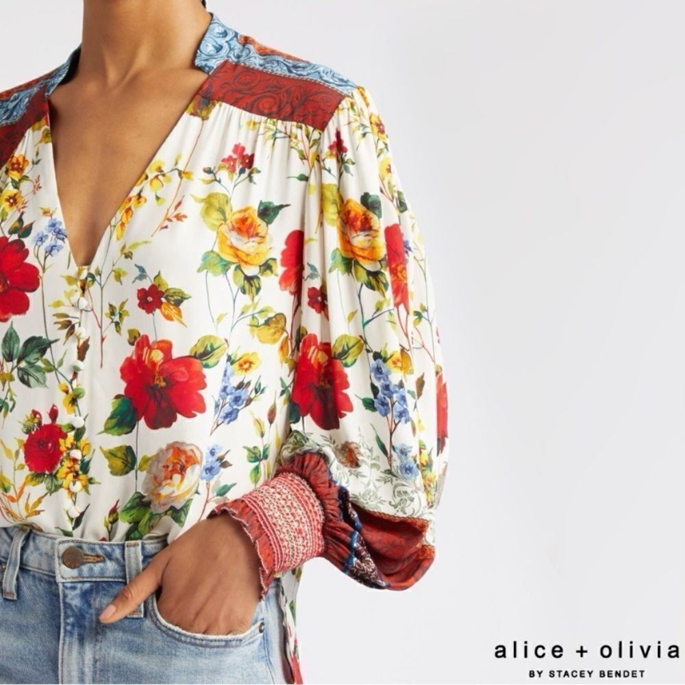 Alice + Olivia Serena Dew White Red Blouse Floral Button Front Size M - Picture 6 of 12